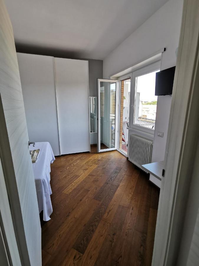 Locazione Turistica Marinella Roma Villa Buitenkant foto